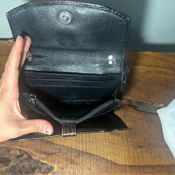 Brighton Leather Crossbody Bag Black and Brown with dust Bag snap closure - Picture 5 of 11